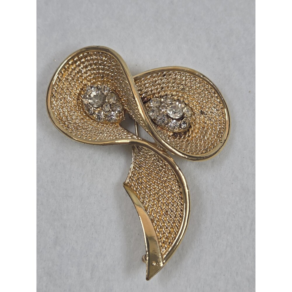 Vintage Gold Tone Abstract Ribbon Brooch | Textured Mesh Rhinestone Pin